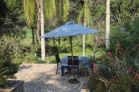 Chez Drocella Eglantine Lodge - Homestays