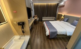 Junyi Chain Hotel (Binhai Yucai Senior High School)
