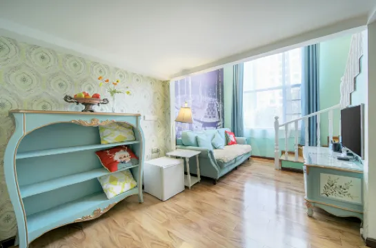 Shiyou Theme Smart Apartment (Dali Railway Station)