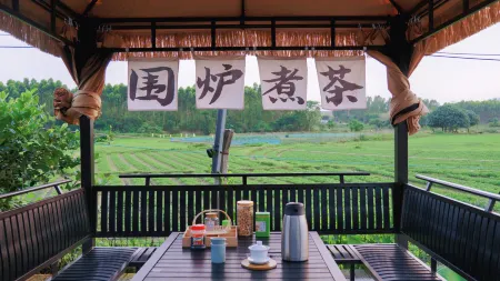 Donghai Huakai Homestay Отели рядом с достопримечательностью «Longhaitian Island»