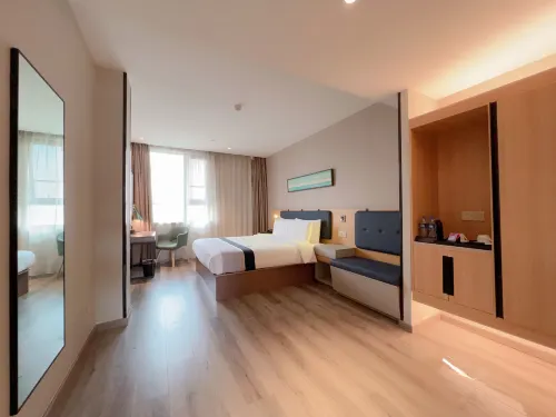 Homeinn Selected Hotel (Dongyang Hengdian Film City Qinwang Palace)