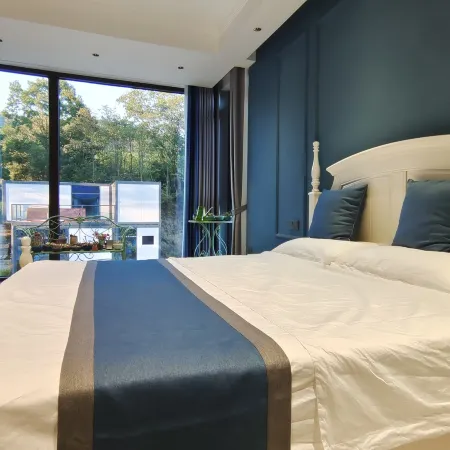 Yangxin Xiandao Lake Lihu Maple Moon Homestay