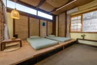 長泰山水畔町屋民宿 酒溫山附近的飯店