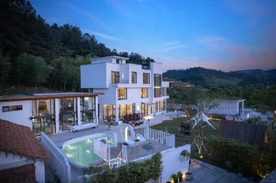 Moganshan Zorazora Swimming Pool Slide Resort Homestay Hotels in Huzhou