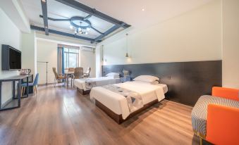 Qiyueli Hotel (Nanning Nanhu Park Taoyuan Road)