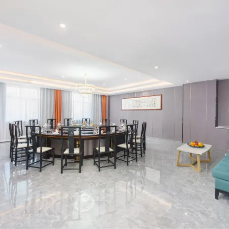 Bayinbrook YunshangZun Hotel