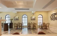 Ole Tai Sam Un Hotel