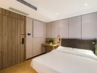 Huayi Select Hotel (Beijing Biomedical Base Subway Station) Hotels near Biomedical Base Station