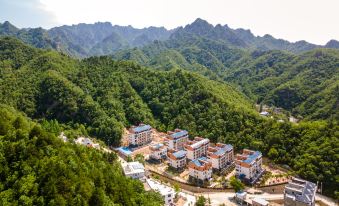 Laojieling Lanxiu Manor Yeshe Mountain View Travel Secret B&B (Laojieling Tourism Resort)