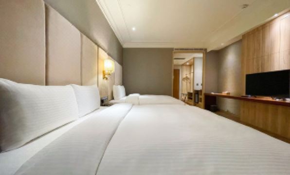 CHECK inn Select Tainan YongKang