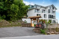 Jinyun Courtyard Family Vacation Villa Meisu (Anji Yunshang Grassland Scenic Area)