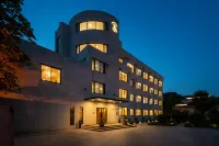 Shanghai Fengjing Ancient Town Shanlu Hotel Hotels near Fengxi Park