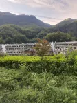 Guju Famous Hotel