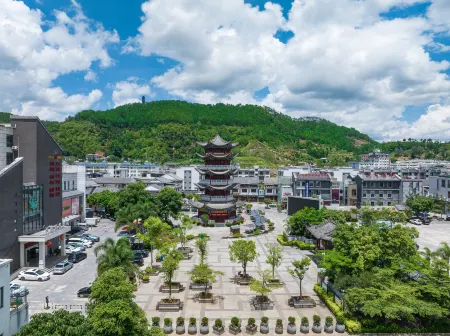 Ninger Manchester City Business Hotel