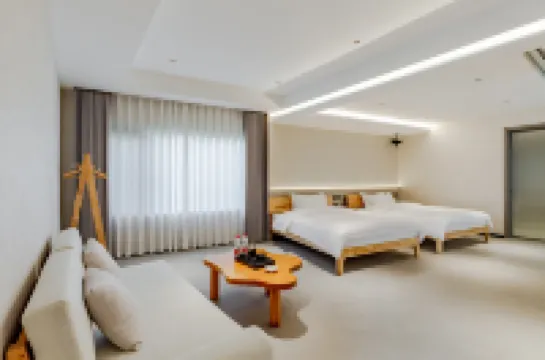 Hongcun Hetang Moonlight Luxury Homestay