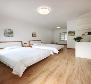 Zhangjiajie Yanqige Inn (Wulingyuan Branch) Hotels near Golden Whip Stream