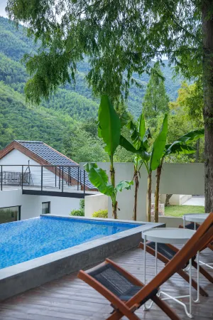 Juesu Hot Spring Hostel