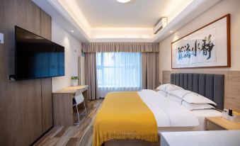 Lakeview Peninsula Hotel (Zhengzhou Longzihu University Town Subway Station)