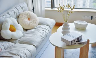 Qijiangban B&B (Huangnipound Subway Station Bauhinia Square)