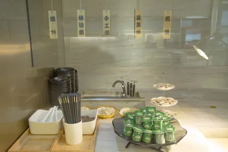 JI Hotel (Jinzhong Wanda Plaza Longhu Street) Отели рядом со станцией Jingzhong Railway Station