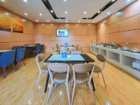 YunboZhenpinHotel (Tianshui Lantian City Square) - 2 ดาว