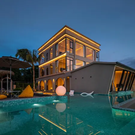 Footprint hotel