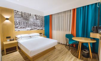 City Comfort Inn Hotel (Shaoguan Fengcailou Pedestrian Street Beijiang Middle School)