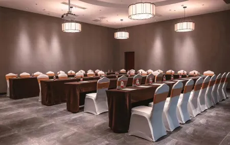 Jin Xing Lou Hotel,Nanjing University of Chinese Medicine Отели рядом с достопримечательностью «Qingliang Temple»