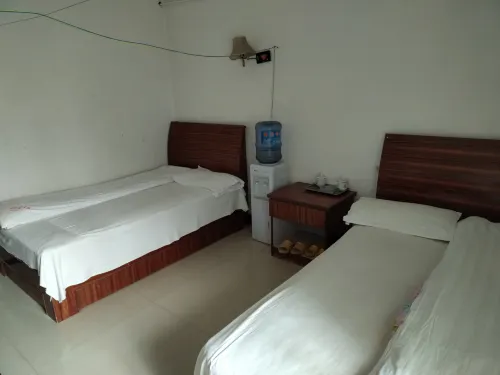 Qiandong Hotel