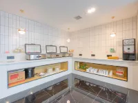TUK China Light Hotel (Taiyuan Era City Branch) Hotels near Wanbolin