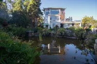 Baique Liangqi Mountain and Sea Panoramic Beauty Su Hotels near Lijiang Lashihai Plateau Wetland Provincial Nature Reserve Management Bureau