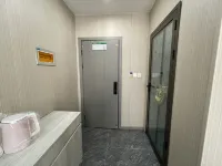 Dingri  Holy Oxygen Enrichment Hotel (Zhufeng Town Branch) - 2 ดาว
