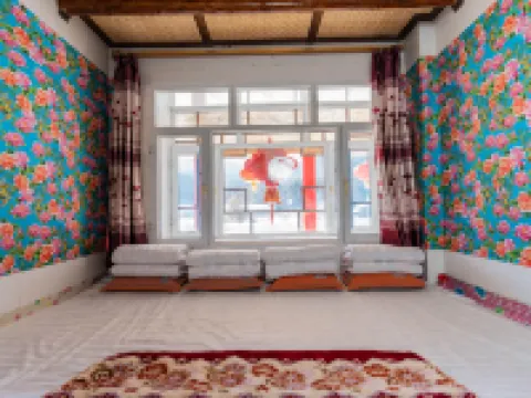 Wuchang Snow Valley mountain Courier station Hotels in Wuchang