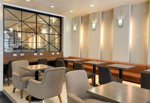 호텔 조식 및 로비