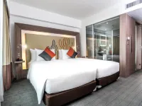 Hilton Garden Inn Bangkok Silom Отели рядом с достопримечательностью «Пирс Си-Пхрая»