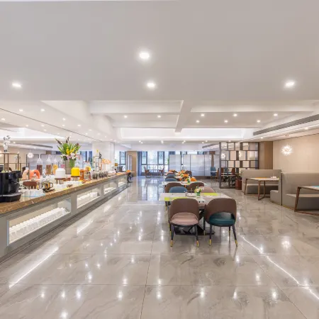 LANDISON Yuyao Hotel