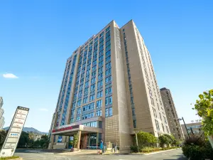 寧海新日月·明珵ホテル（寧海中学校華山公園）
