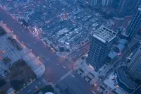 漢庭酒店（樂山火車站店） 鄰近西岸第一城小區運動場的酒店