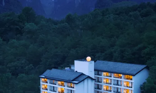 Guilin Yangshuo Nine Roots Star Luxury Hotel(Lijiang Branch)