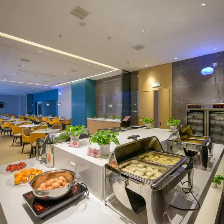 Meitian Holiday Hotel (Shaanxi University of Technology)