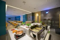 Meitian Holiday Hotel (Shaanxi University of Technology) - parkir