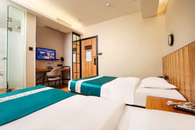 Hongyuan Hotel (Liuhe Fenghuangshan Park Subway Station Branch) Hotel in zona Luhe Branch， Nanjing Radio and TV University