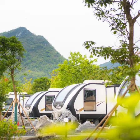 Guanglv Le Xing Zhi Qu De Tian Border Camp Homestay