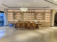 Zhenkang Chaxiang Business Hotel