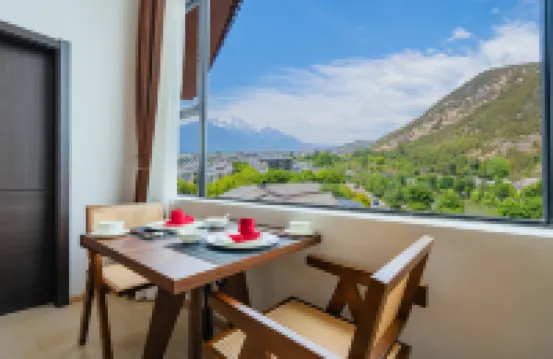 雲溪海棠·日照金山全景空中花園酒店