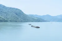 Yijiang Panshu Hostel (Fuchunjiang Branch)