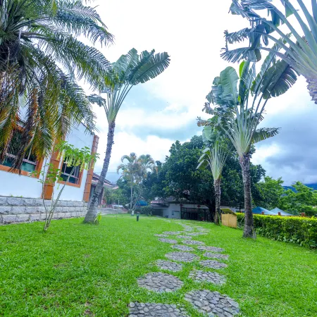 Wuzhishan Yatai Rainforest Resort Hotel