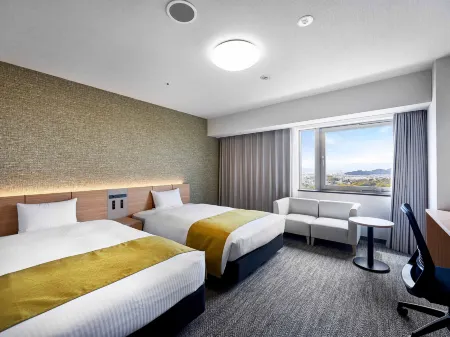 Daiwa Roynet Hotel Wakayama Отели рядом со станцией JR Kimiidera Station