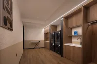 Dock S E-sports Hotel