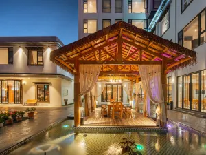 Kangding Tingshan Hot Spring Homestay